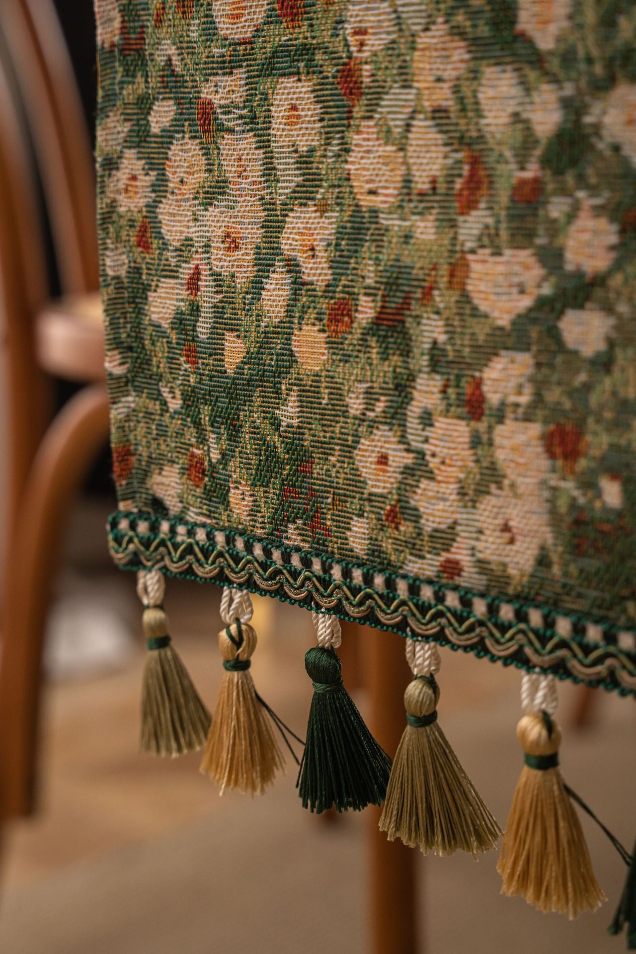 Floral Table Runner with Tassels - Jacquard Green Farmhouse Style (33x240cm) 6