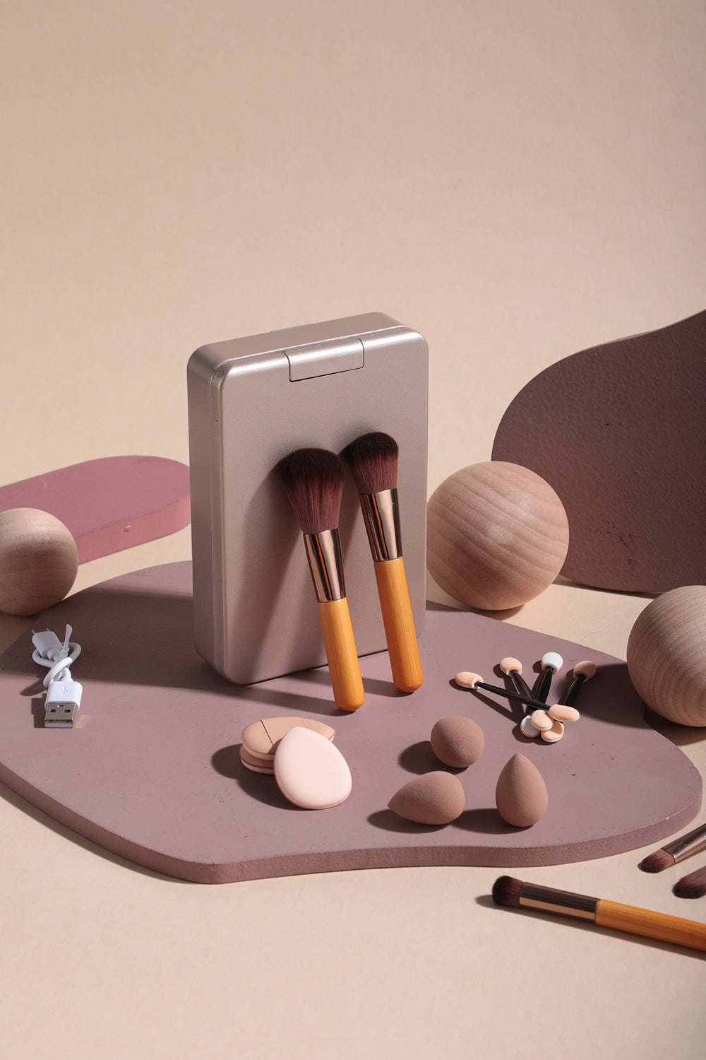 Portable Travel Makeup Brush Set with LED Mirror - Your Beauty Essentials On-The-Go 11