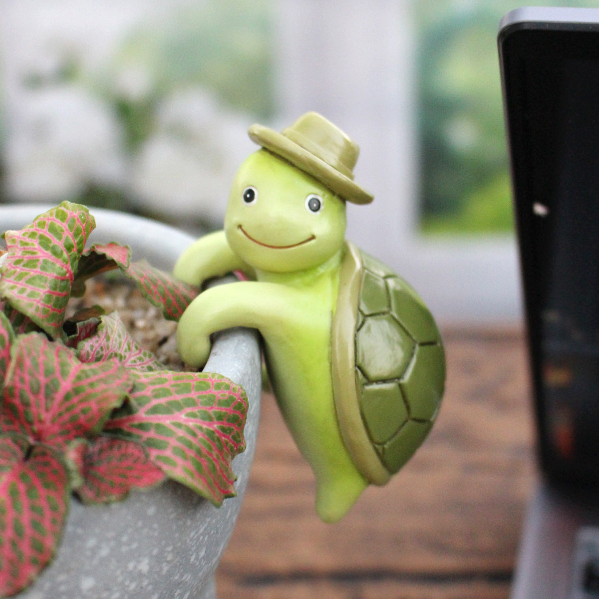 2 Pcs Green Cute Resin Turtle Pot Hanger - Garden Planter Pal Figurine Decoration 5