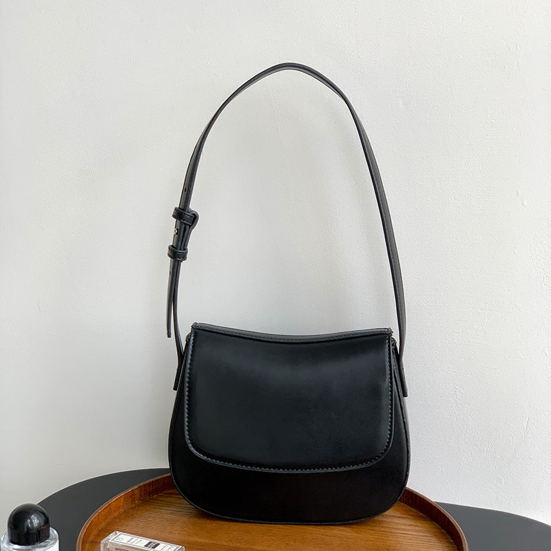 Black Women's Vintage Flap Shoulder Bag Solid Color Summer Fashion Large Capacity Tote Minimalist Underarm Commuter Bag