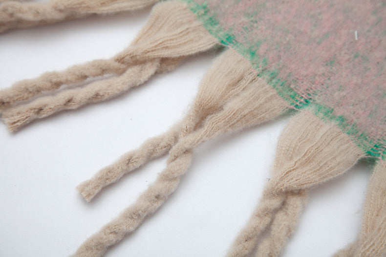 Green Plush Gradient Winter Scarf Shawl - Thick Textured Circle Yarn with Chunky Tassels - 185cm x 40cm 4