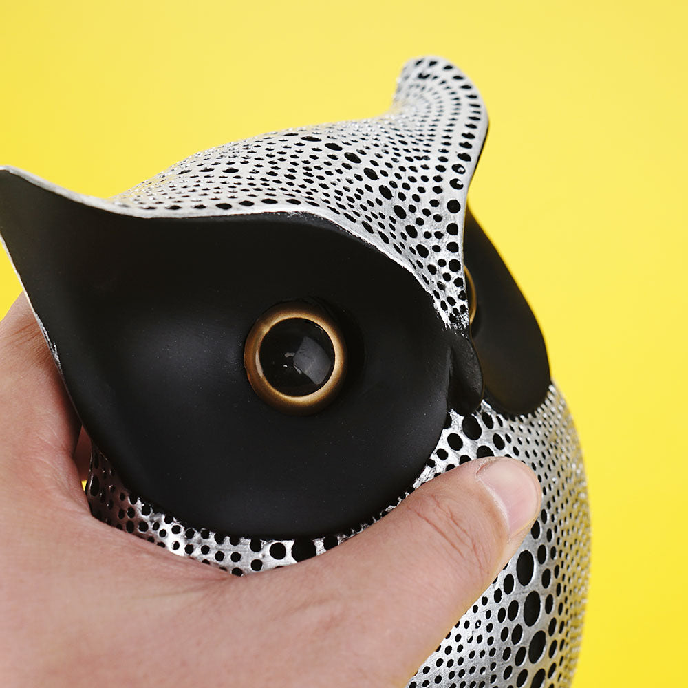 Silver resin owl statue - modern perforated design for living room TV cabinet and entryway decoration 3