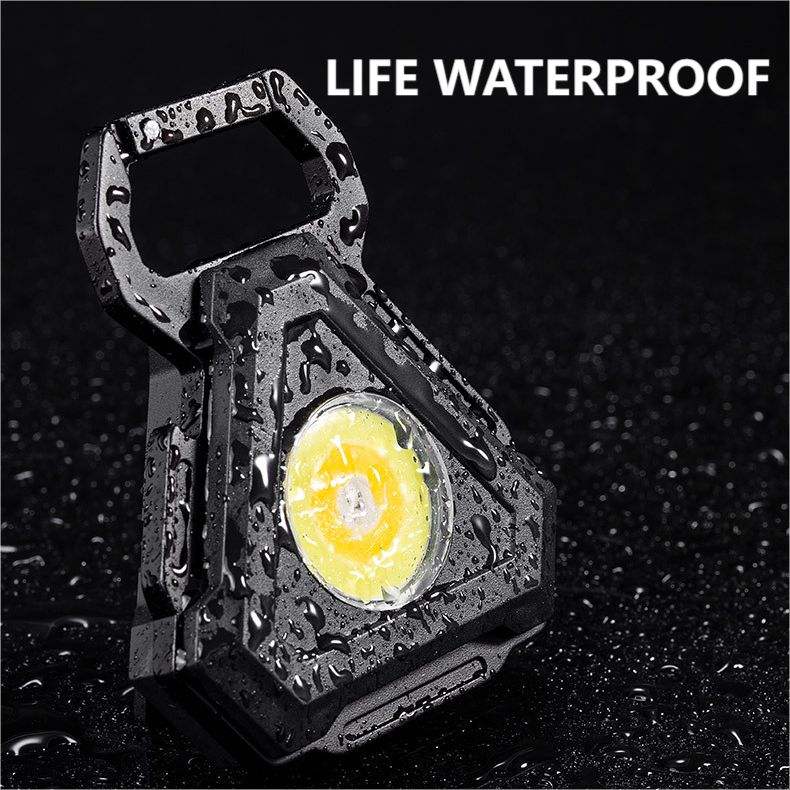 2 pcs Triangle Mini flashlight for outdoor and self-defense use 3