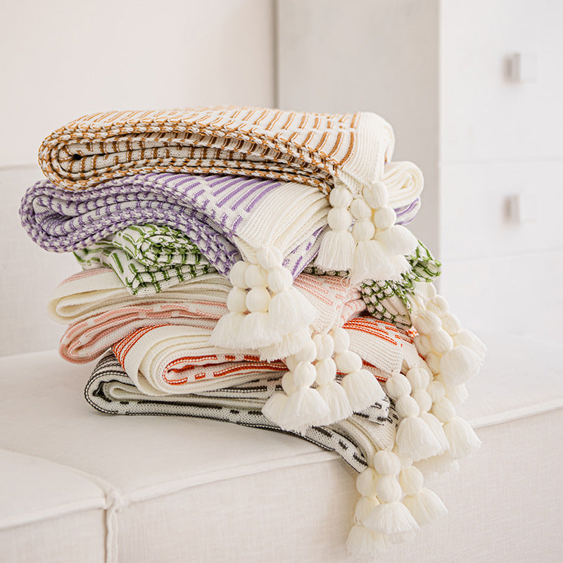 Grey and Beige Diamond Pattern Soft Cozy Knit Throw Blanket with Tassels - Geometric Pattern Lightweight Acrylic Blanket for Sofa Couch Bed, 130x150cm