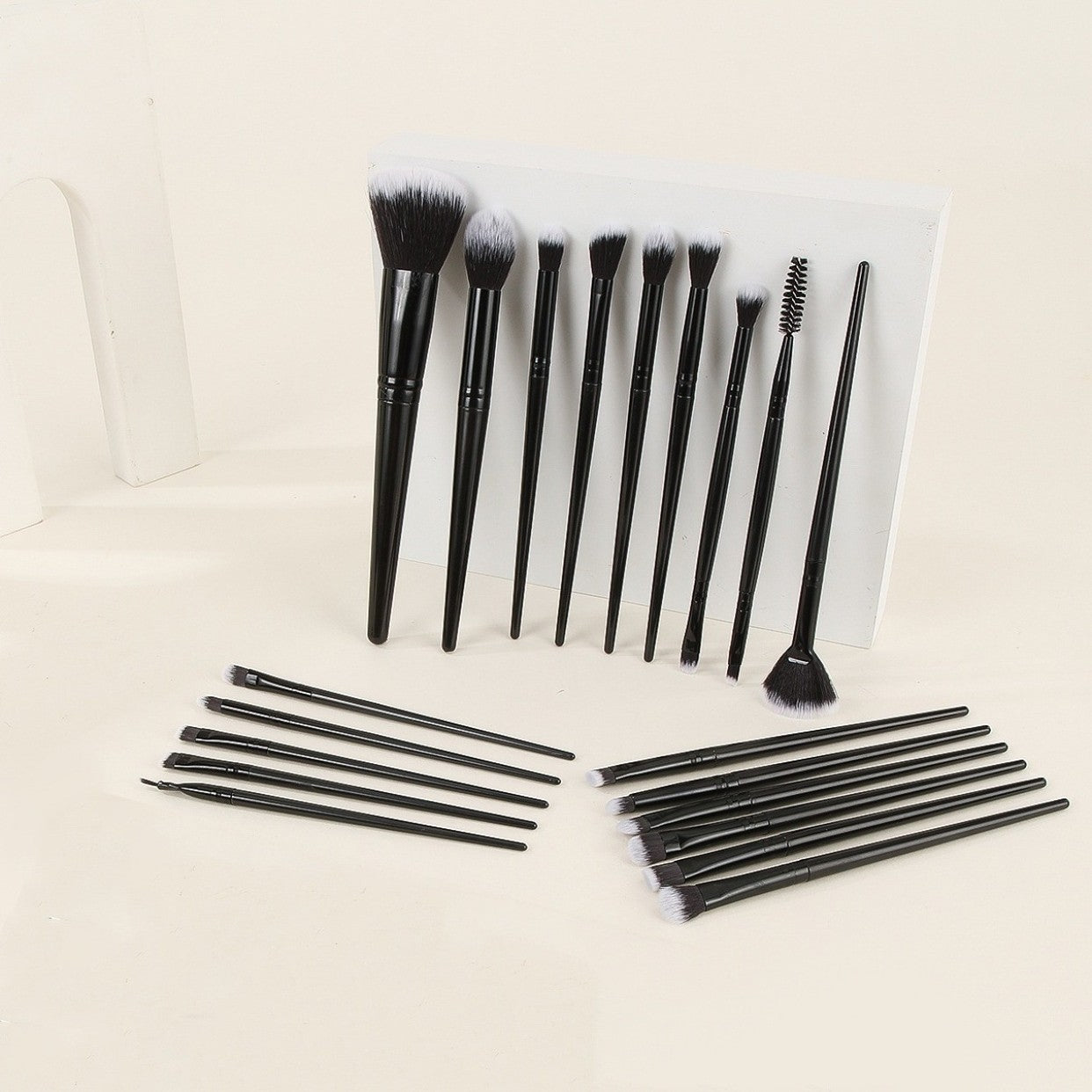 Black Complete 20-Piece Makeup Brush Set with Travel Pouch - Professional Synthetic Face & Eye Brushes Kit 3