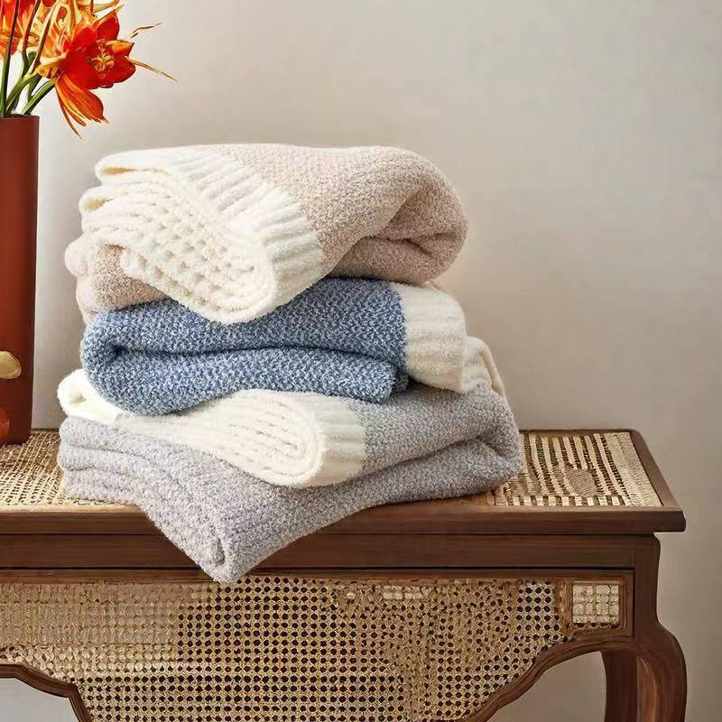 Black and White Plush Chenille-Knit Throw Blanket - Soft Cozy Polyester for Bed & Sofa | Textured Two-Tone Design (127x153cm)