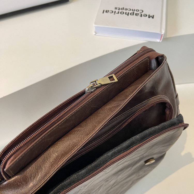 Brown Vintage Style PU Leather Backpack - Large Capacity Women's Rucksack for University, Commute & Travel 5