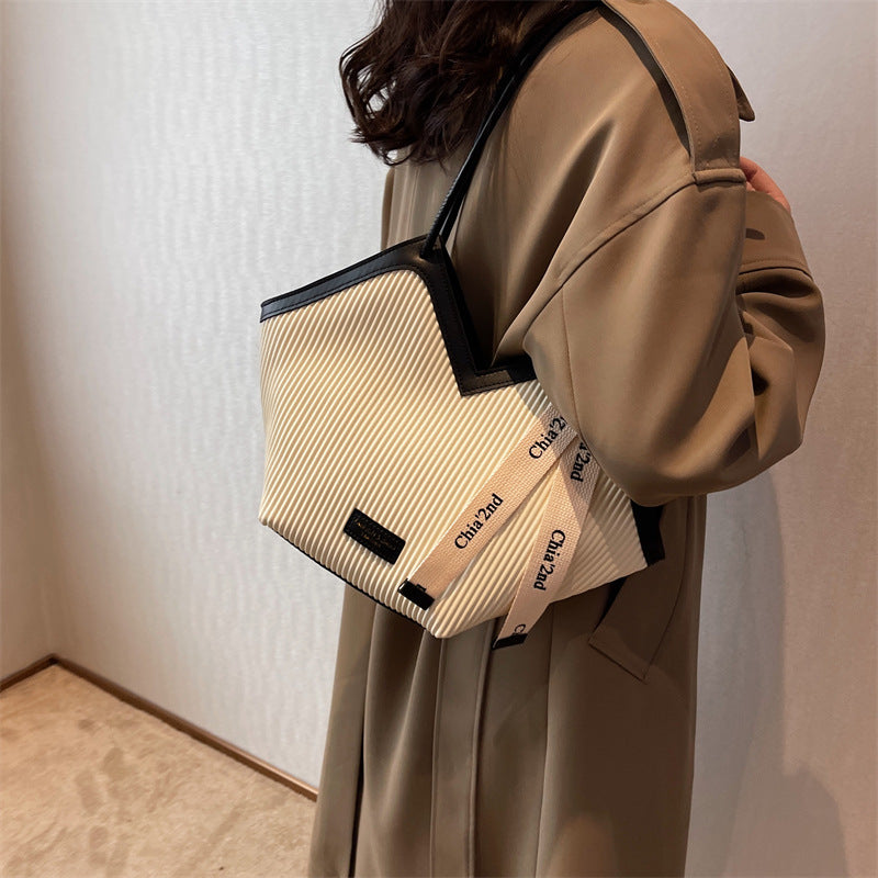 Chic Textured PU Leather Tote Bag with V-Cut Design & Decorative Ribbon Strap Accent(Coffee) 3