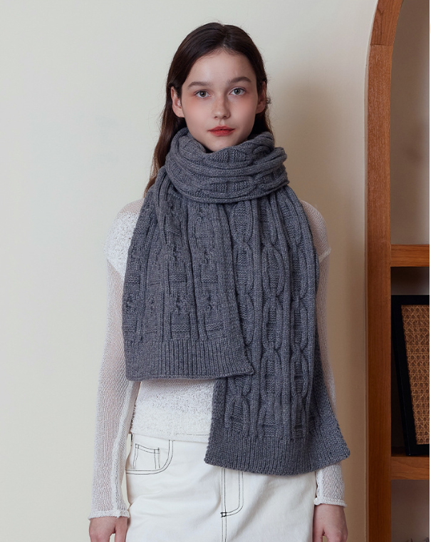 Gray Classic Textured Knit Scarf - Solid Color, Premium Soft Feel, Winter (176x26.5cm) 3
