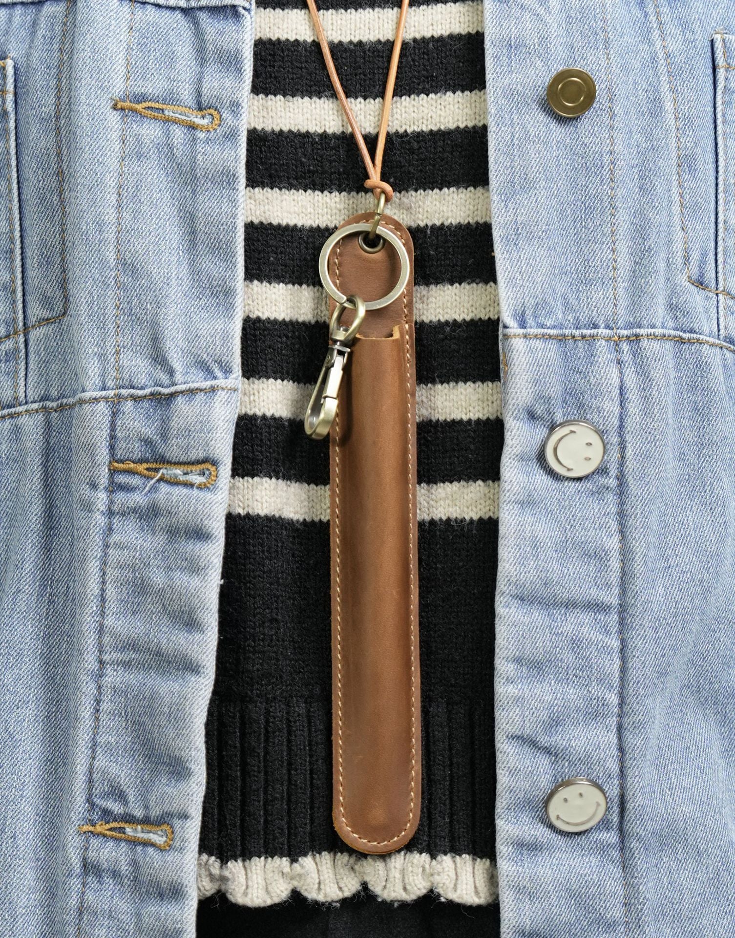 Red Vintage Top-Grain Leather Pen Sleeve Holder with Neck Strap - Protective Single Pen Case 5