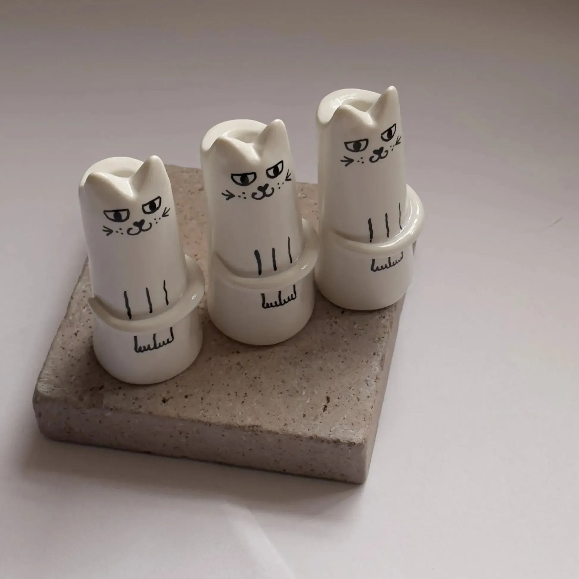 3 Pcs White And Black Adorable Sassy Cat Mini Bud Vase - Whimsical Resin Figurine Flower Holder for Single Stem - Cute Home & Desk Decor Accent 4