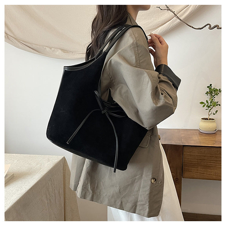 Black Chic Retro Suede-Finish PU Leather Tote Bag - Large Capacity Shoulder Bag with Tie Accent 5