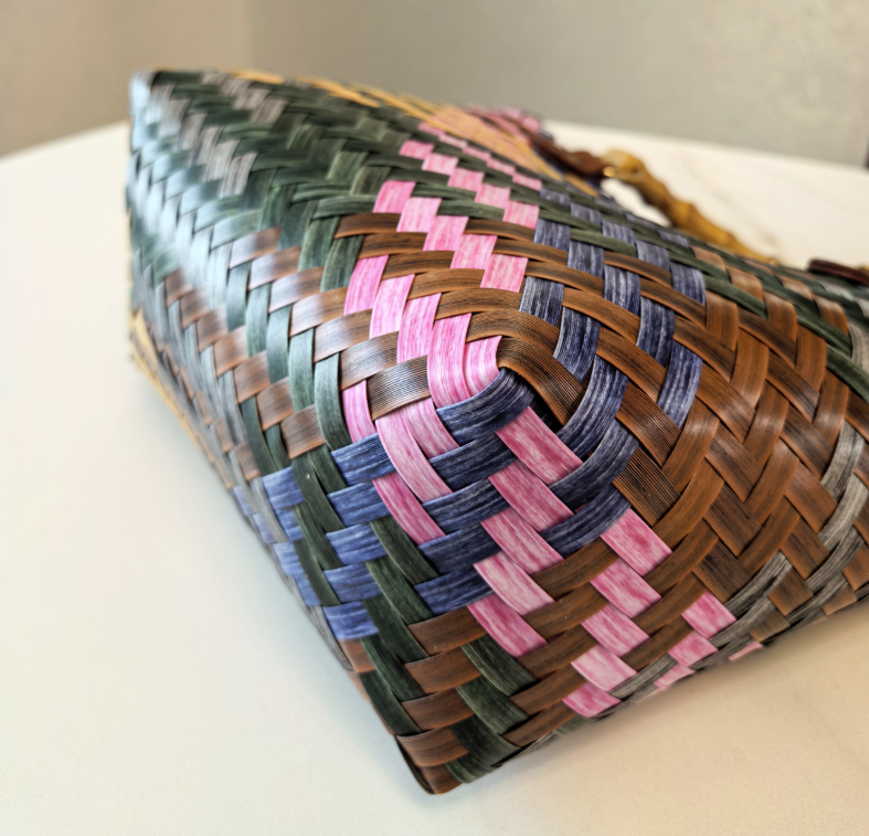 Red Balloon Dog Vintage Striped Dachshund Woven Tote Bag - Stylish Hand-Carry Beach Bag for Women 3