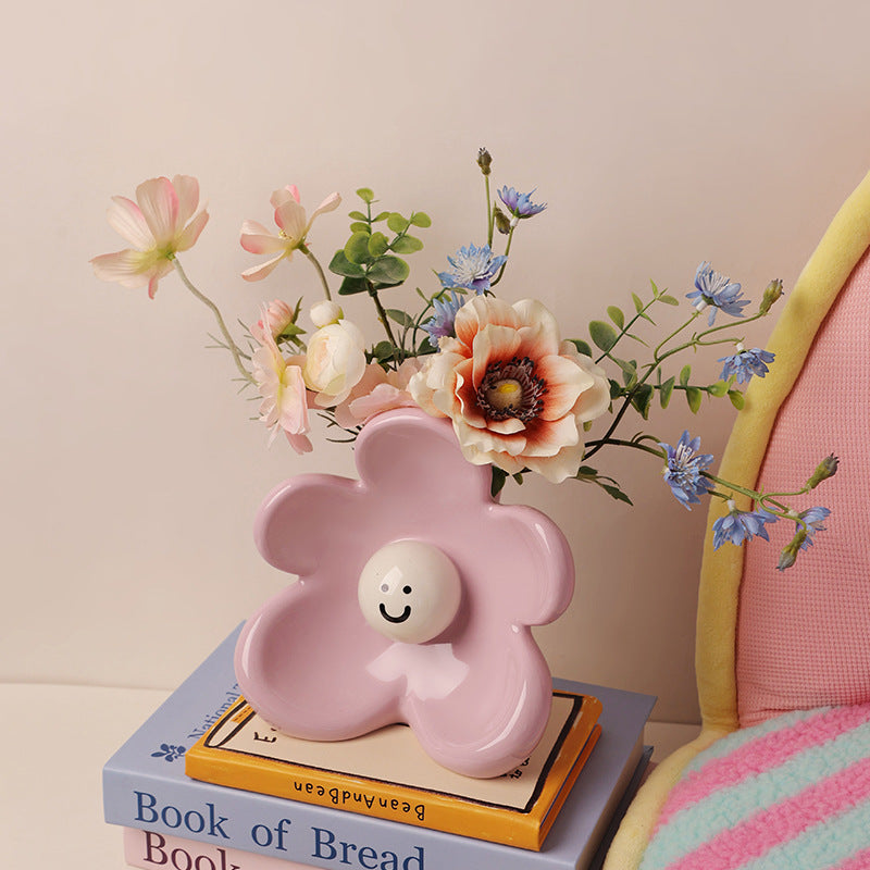 Artistic Floral Smiling Face Vase - Modern Ceramic Decor with Gloss Finish(pink) 3