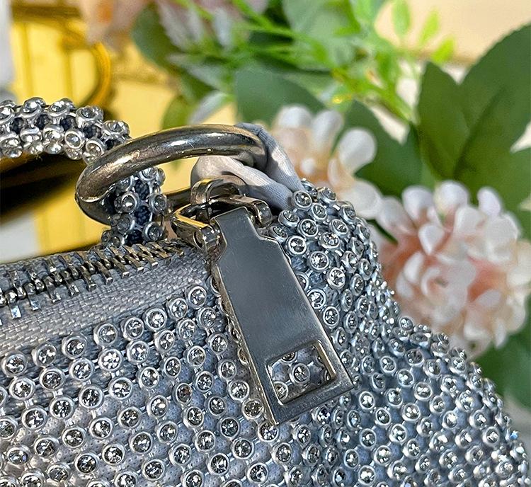 Modern Handbag - Elegant with Decorative Accents(green) 4