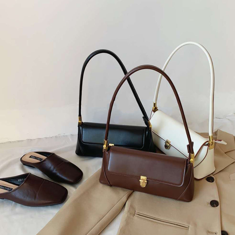 Black Elegant Vintage Baguette Shoulder Bag - Chic PU Leather Underarm Purse with Gold Clasp