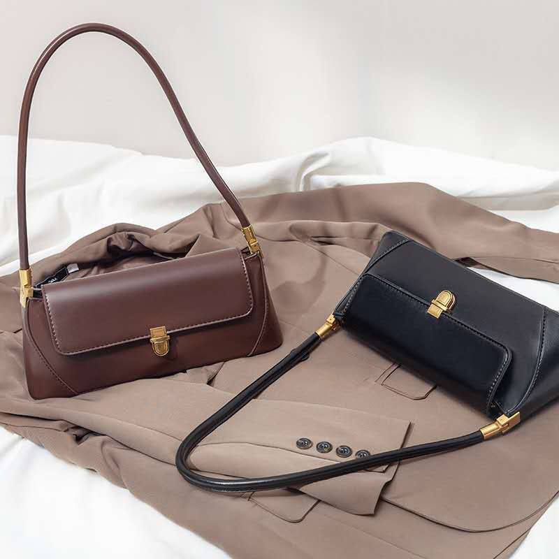 Brown Elegant Vintage Baguette Shoulder Bag - Chic PU Leather Underarm Purse with Gold Clasp 3