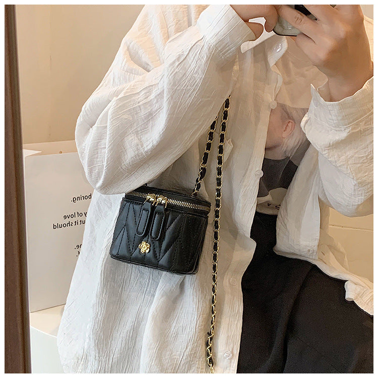 Black Chic Quilted Mini Box Crossbody Bag - Luxury Style Chain Purse for Women 6