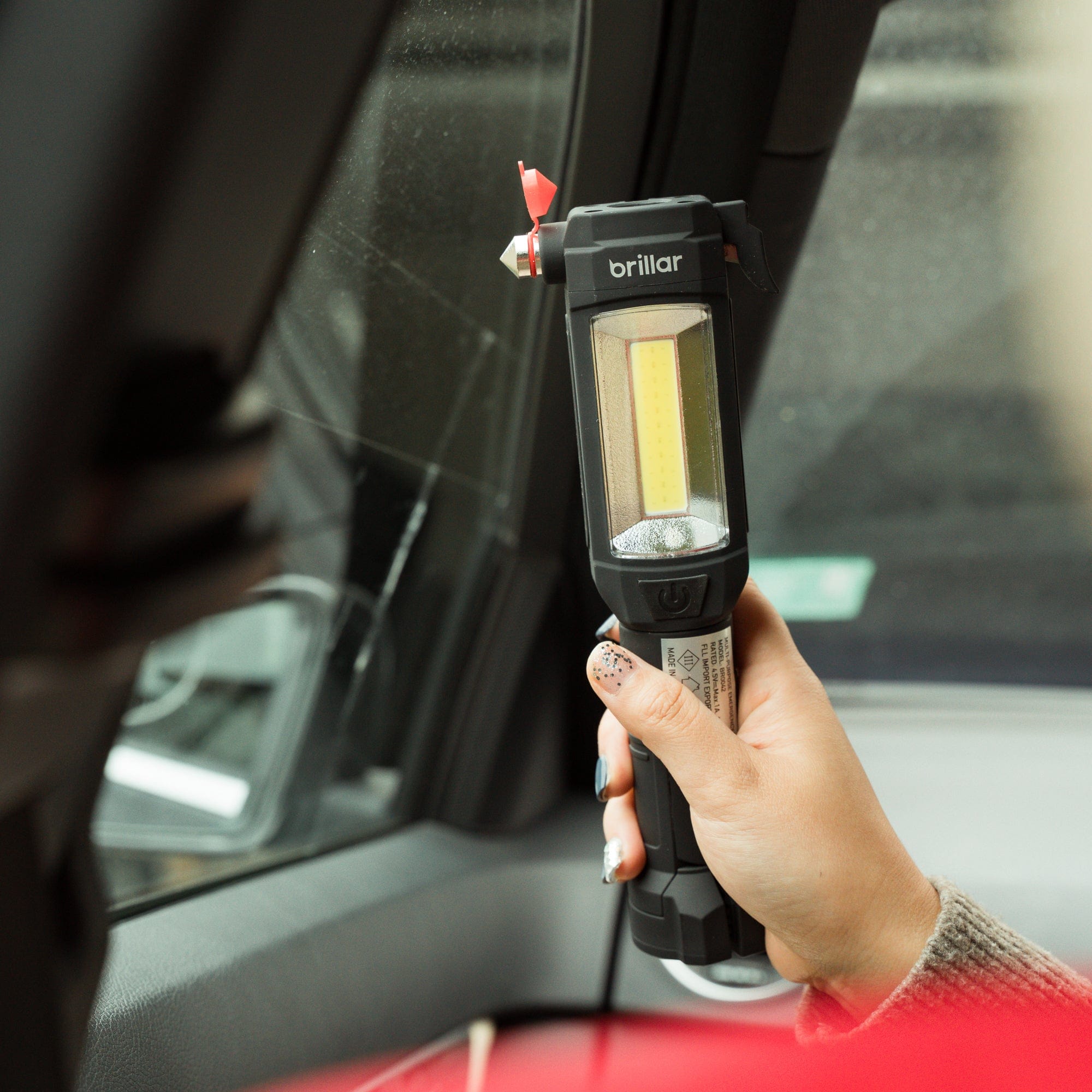 Brillar Emergency Torch, Seatbelt Cutter, Window Breaker - Black 3
