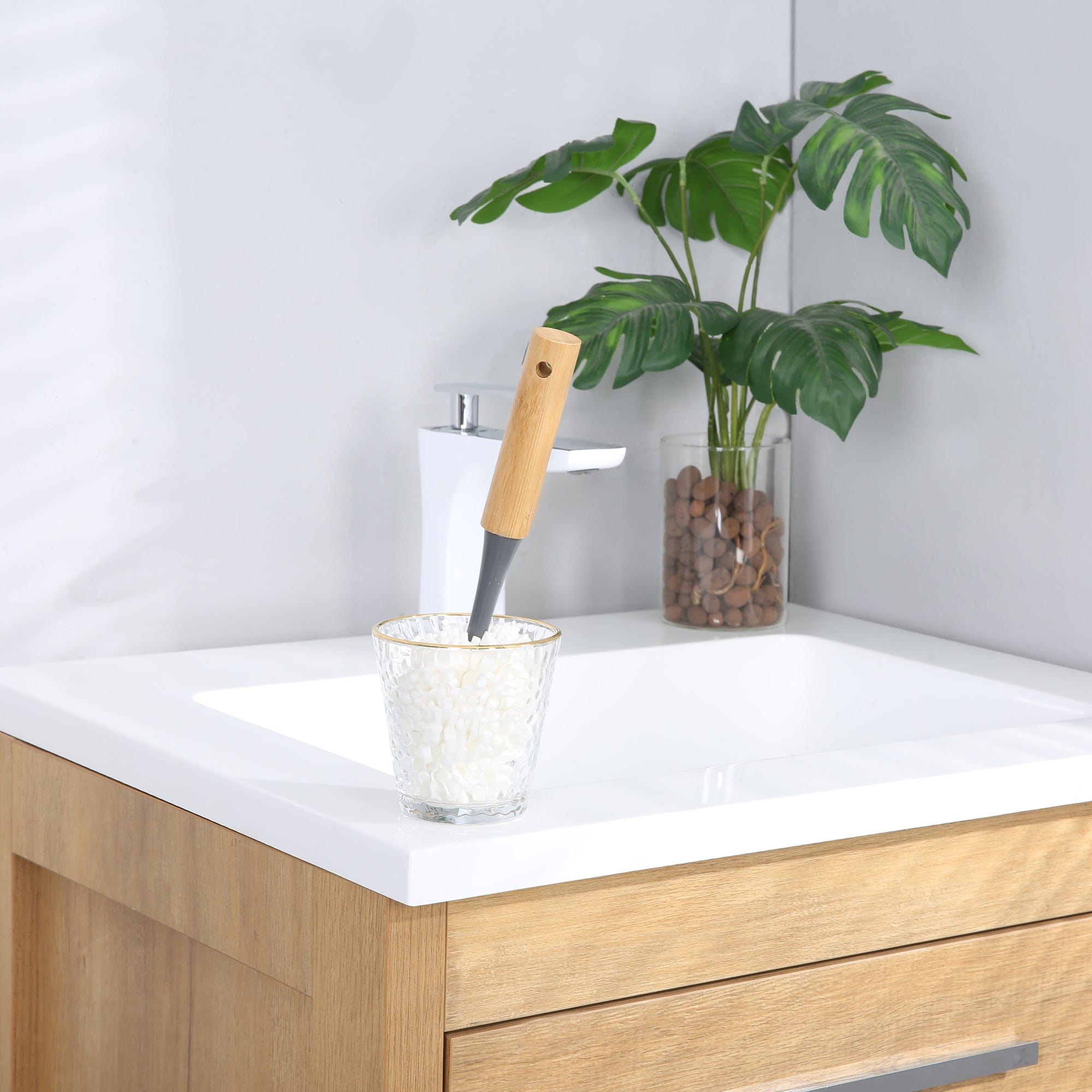 Bamboo Wine Glass Brush 3