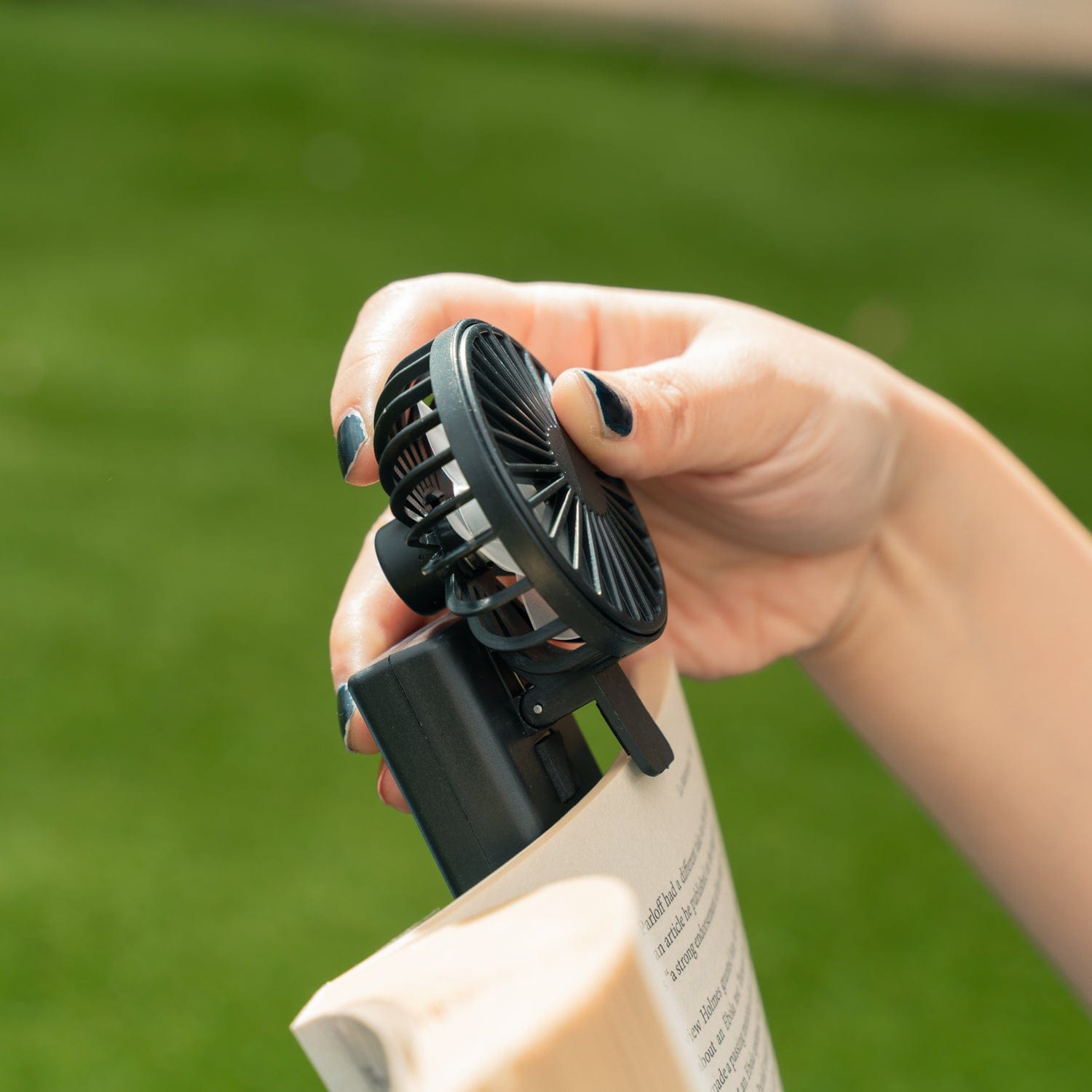 Portable Clip-on Fan Keep Cool 3
