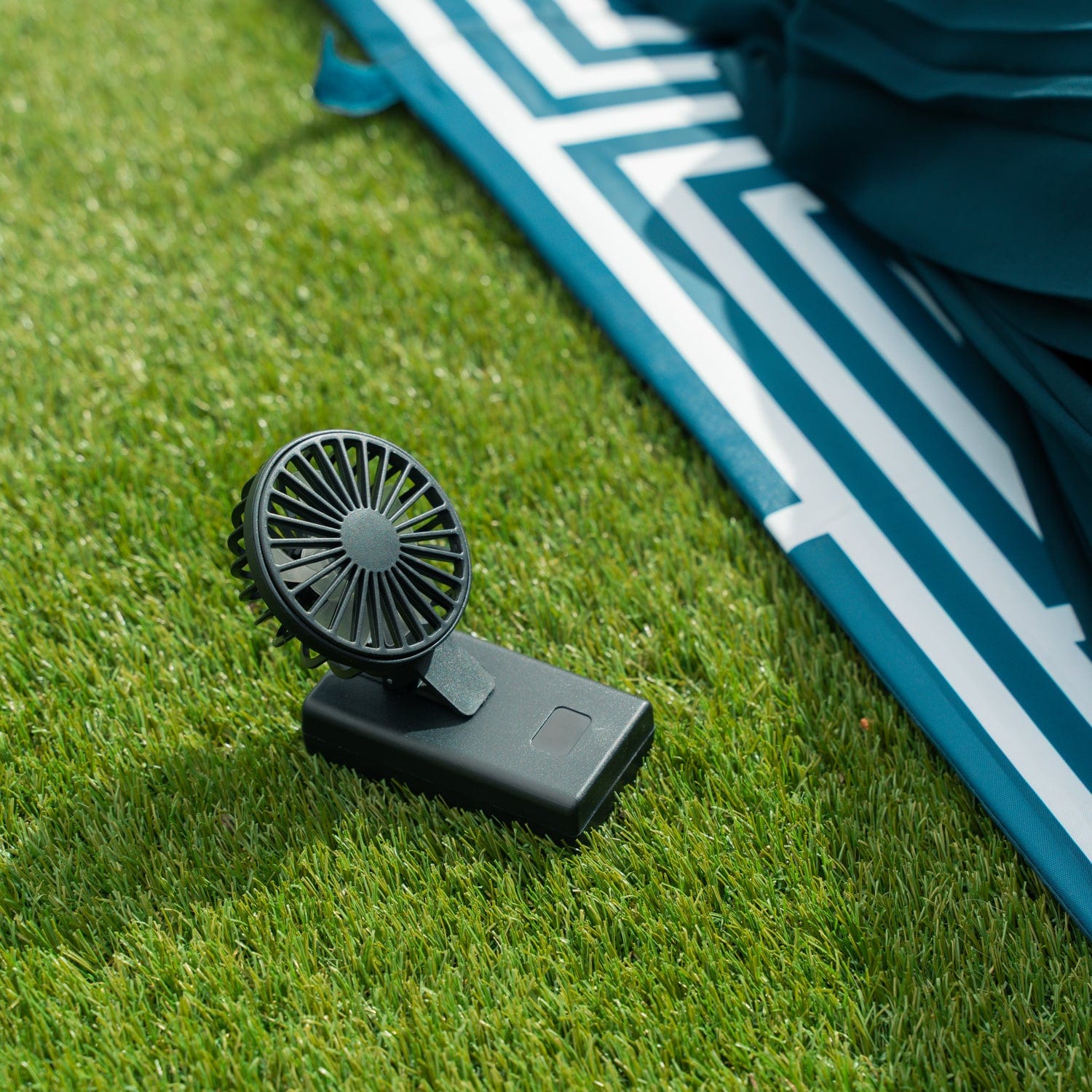 Portable Clip-on Fan Keep Cool 4