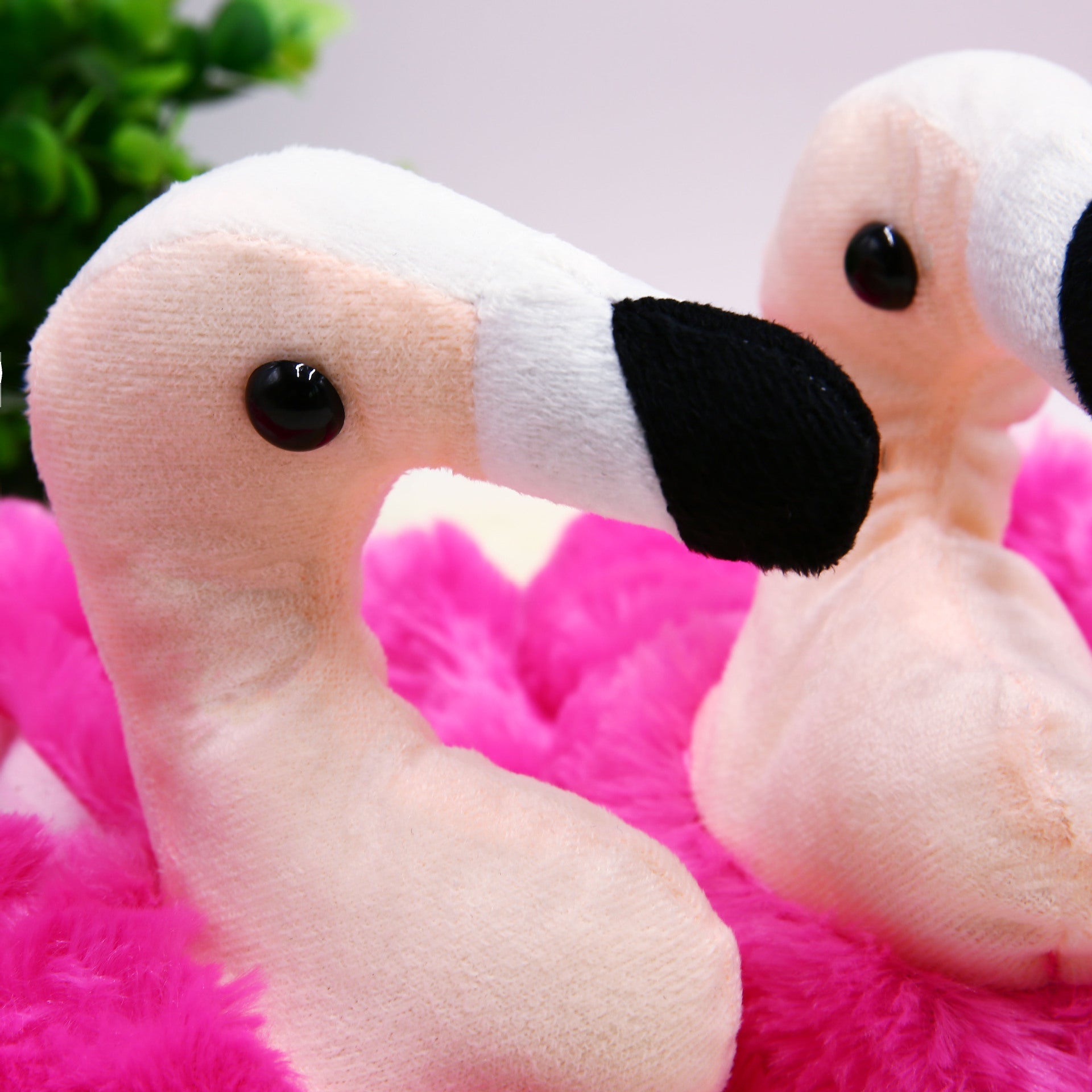 Fluffy Flamingo Slippers for Kids Size Small 30/31 EUR 4