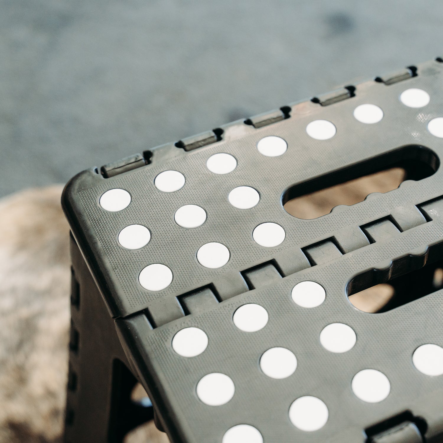 Stool Portable Plastic Foldable Chair Outdoor Bathroom Kitchen Adult Kids Black 4