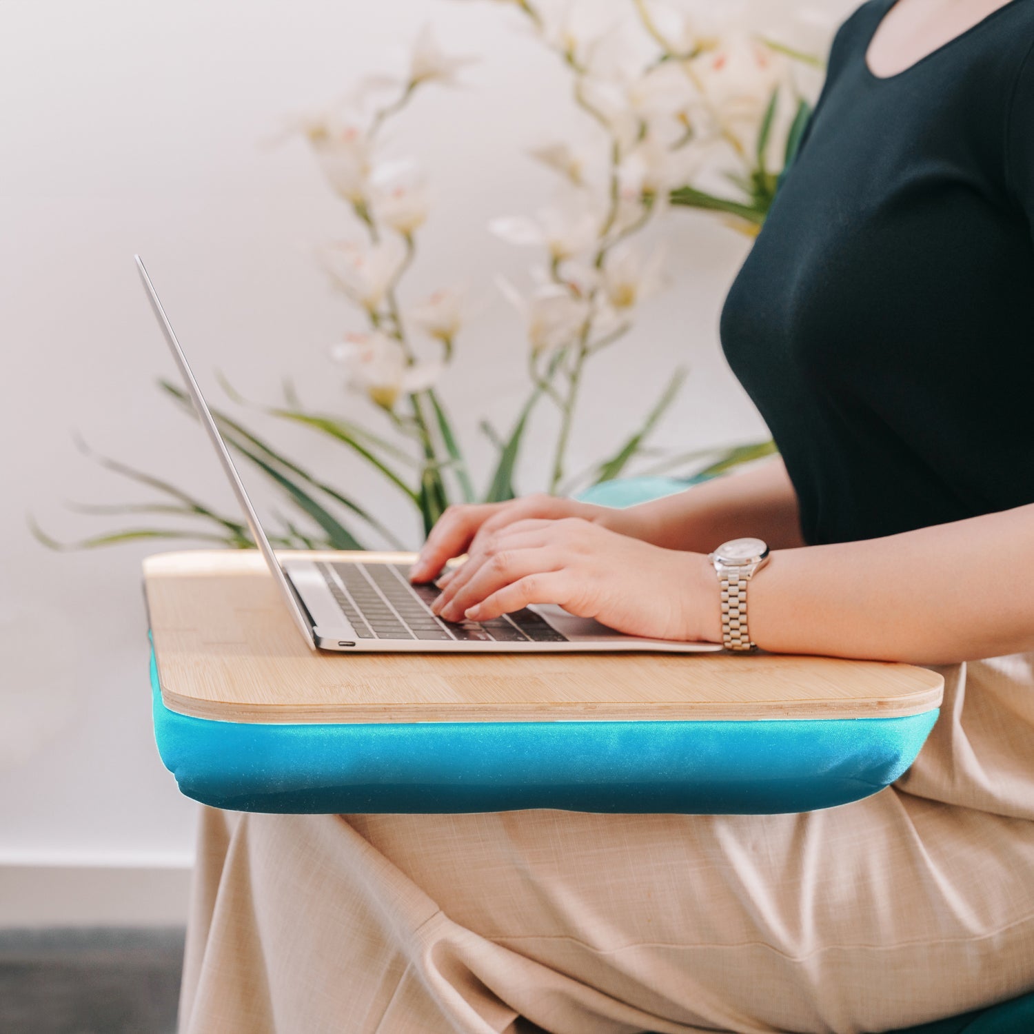 Portable Laptop Desk with Cushion Support 3
