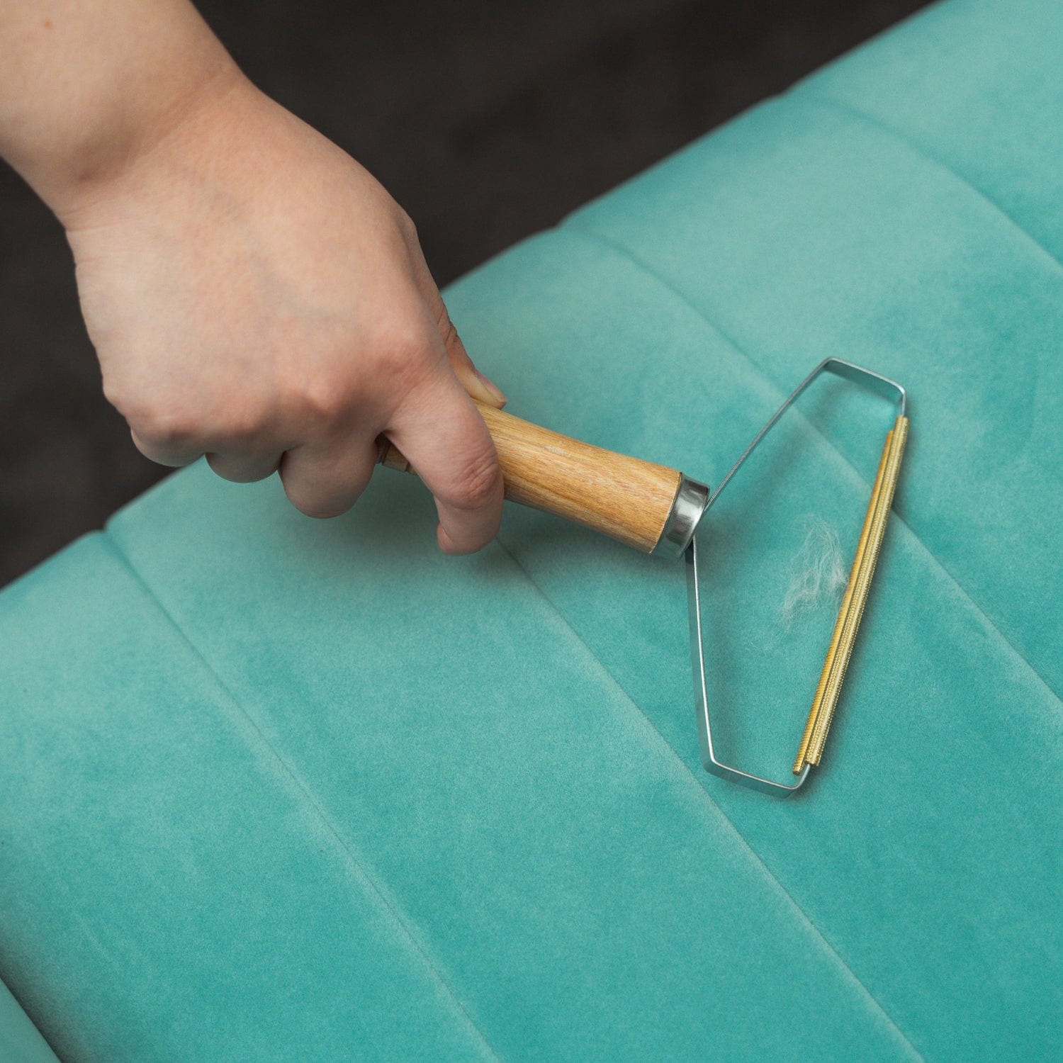 Wooden Lint Remover 5