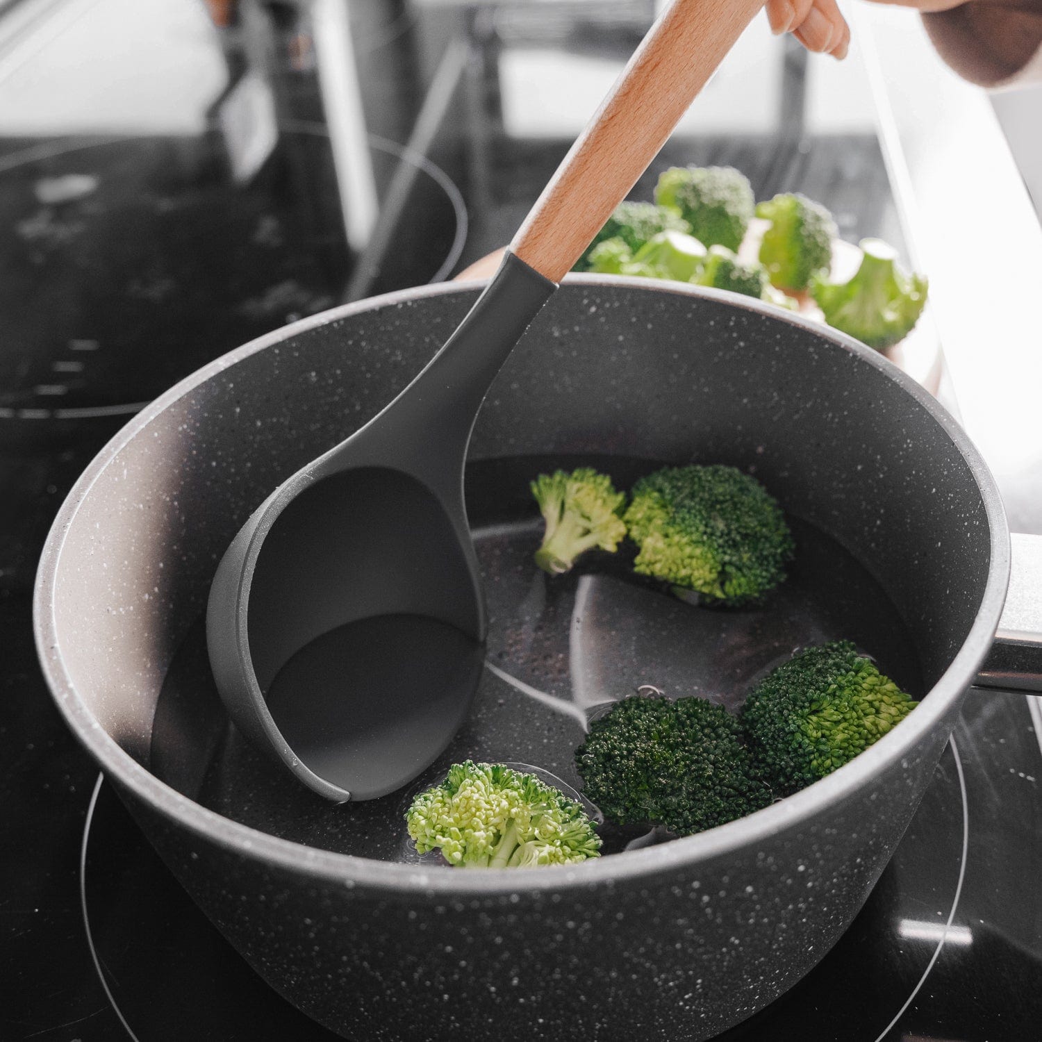 2pcs Beechwood & silicone ladle charcoal 3