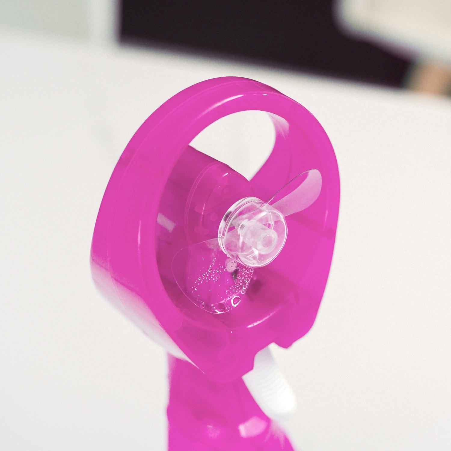 Lazy Dayz Water Spray Fan - Pink 5