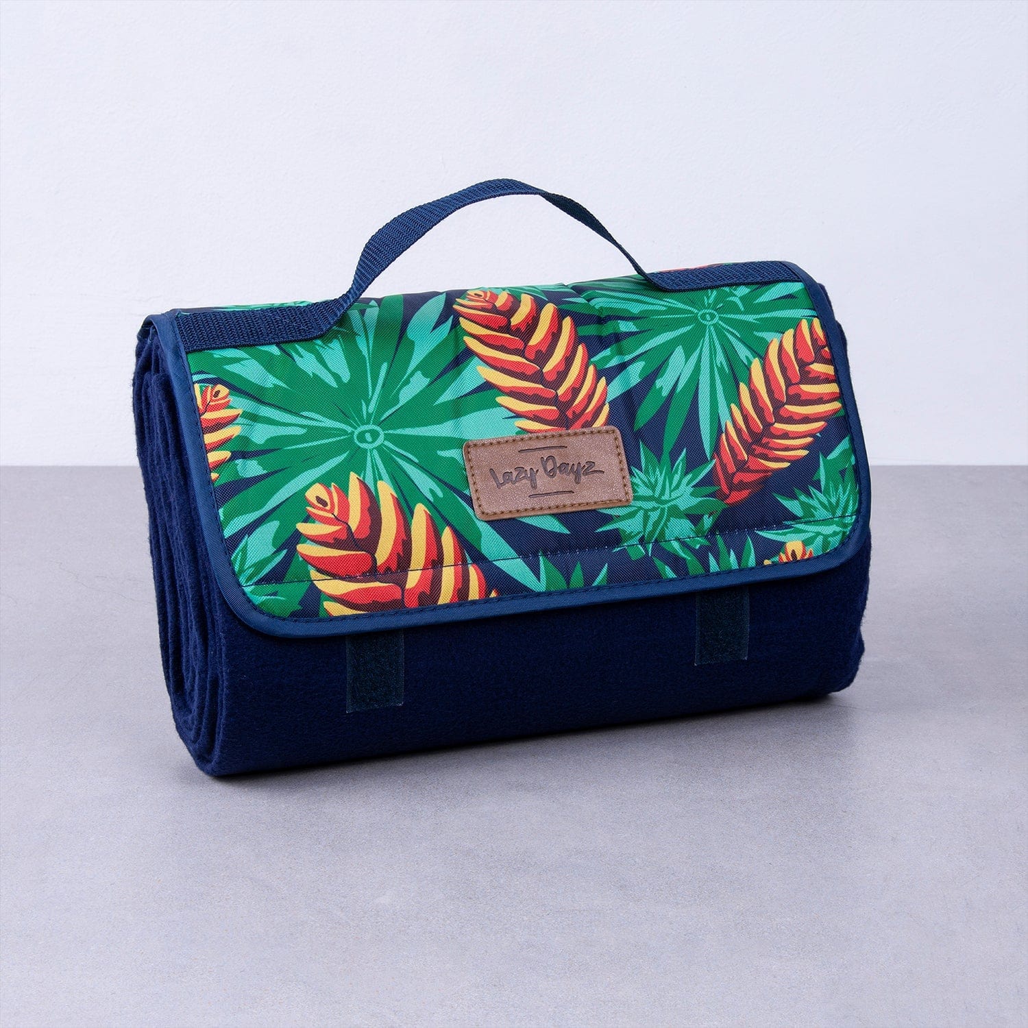 Lazy Dayz Fleece Picnic Rug - Mossman 6