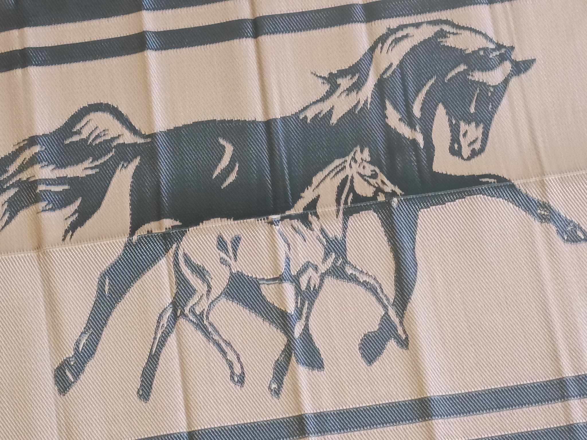 Horse 3m x 1.8m recycled mat 4