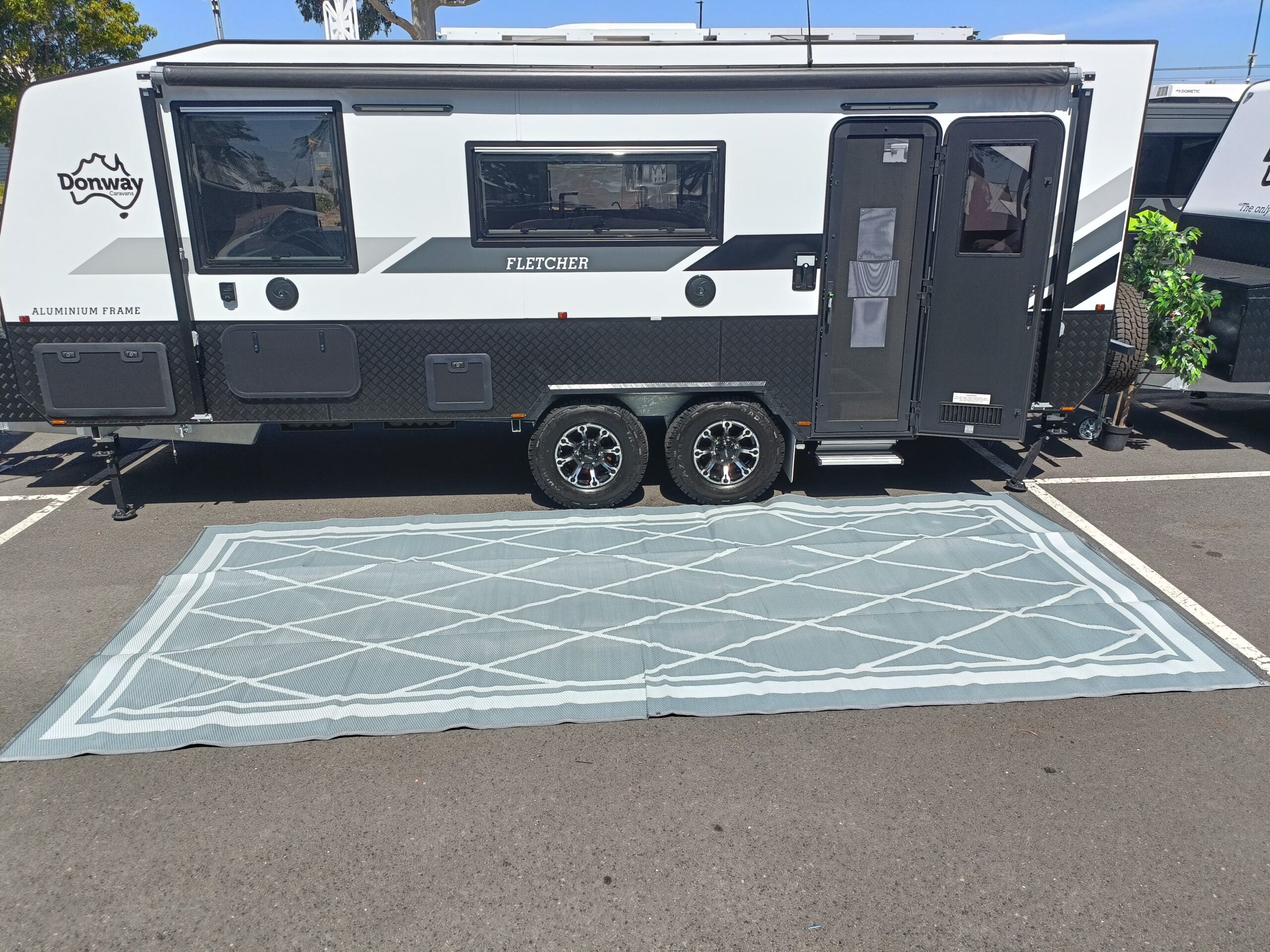 Diamond 1.8m x 1.8m recycled poly mat 3