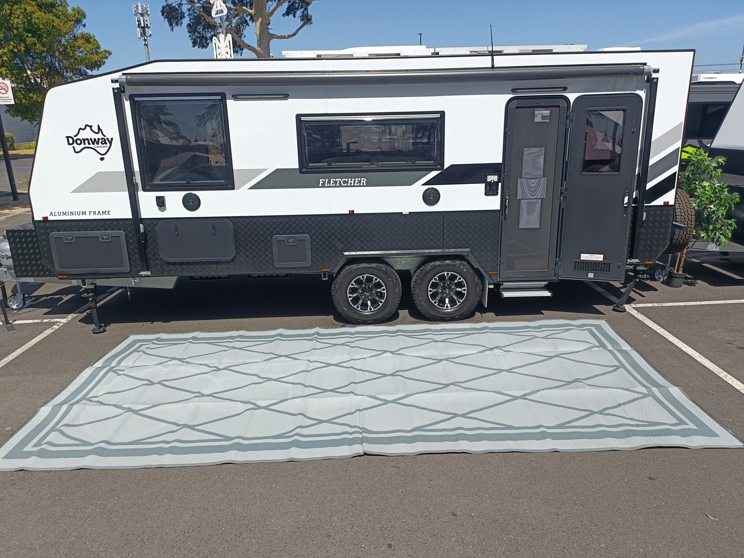 Diamond 1.8m x 1.8m recycled poly mat 4