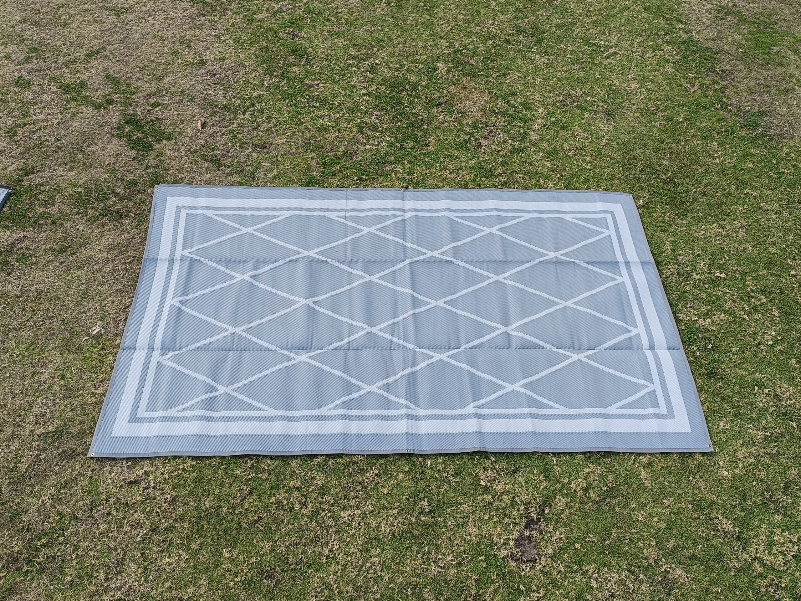 Diamond 1.8m x 1.8m recycled poly mat 8