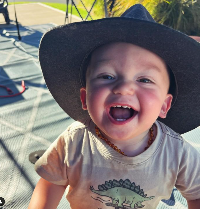 Diamond 4m x 2.4m recycled poly mat 3