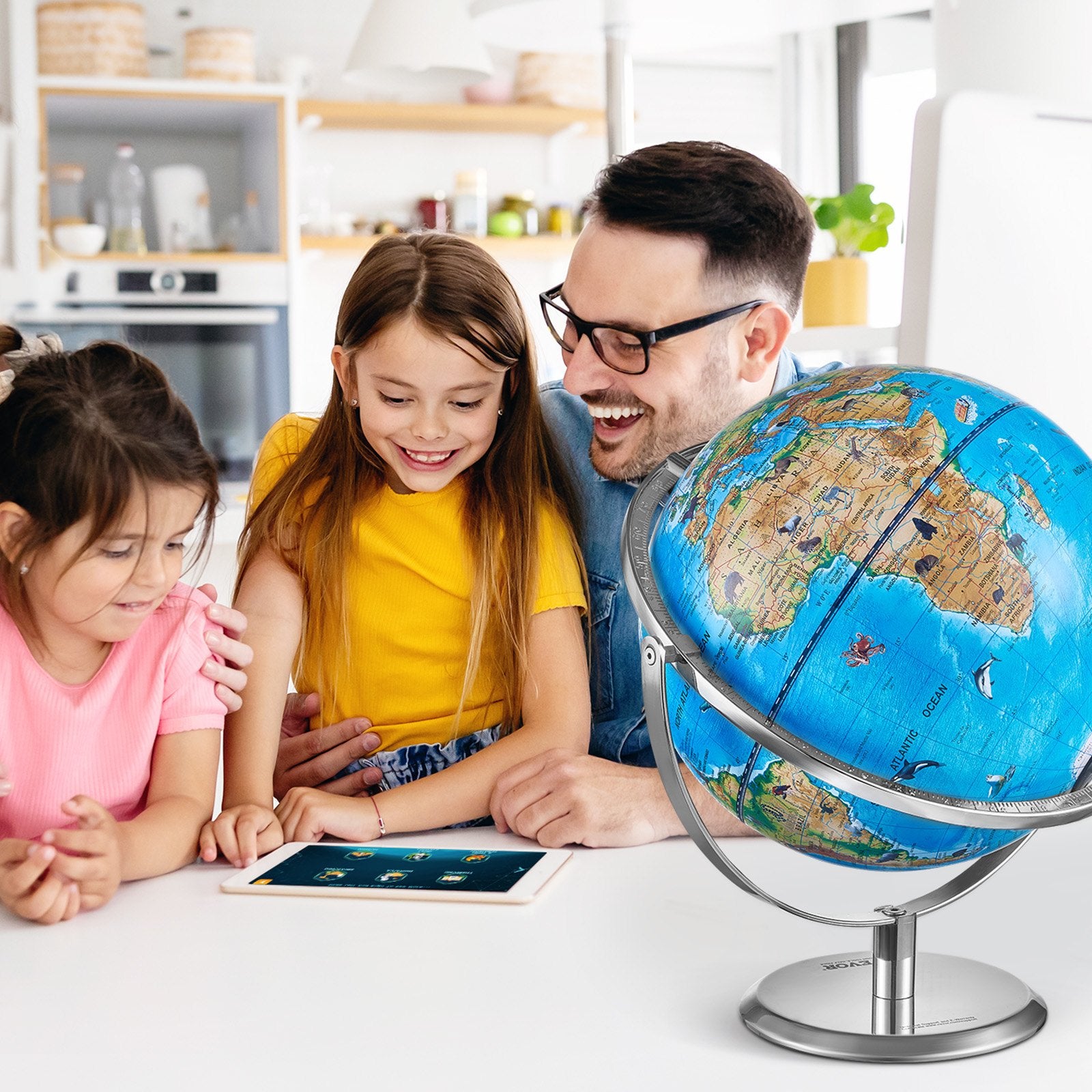 VEVOR Educational Globe for Kids, 254 mm, Interactive AR World Globe with AR Golden Globe APP LED Night Lighting Rotation, STEM Toy Gifts for Kids Compatible with Android or iOS Devices 8