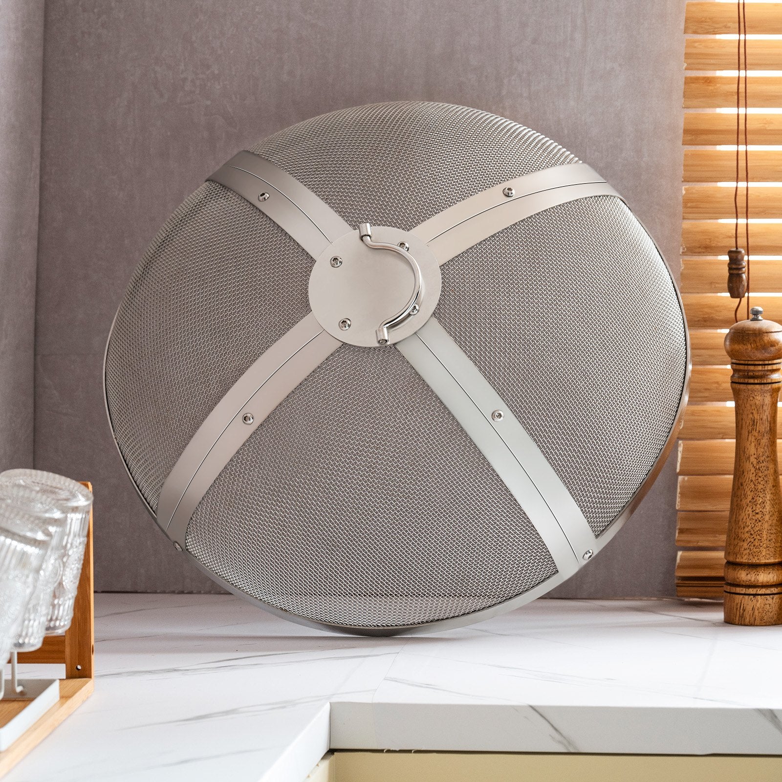 VEVOR Fire Pit Spark Screen Round 27", Reinforced Heavy Duty Steel Metal Cover, Outdoor Firepit Lid, Easy-Opening Top Screen Covers Round with Ring Handle for Outdoor Patio Fire Pits Backyard 8