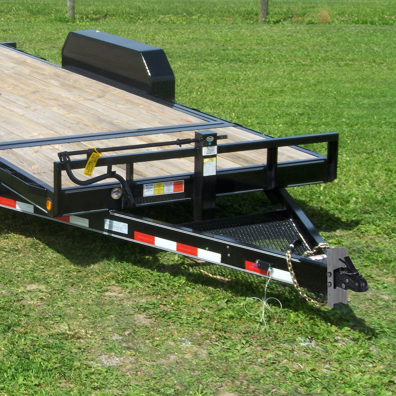 VEVOR Adjustable Trailer Coupler, 2-5/16" Hitch Ball, 15000 lbs Capacity, Heavy Duty Cast Channel-Mount Coupler with Hardware Kit, Ideal for Towing Station Wagons, Pickup Trucks, SUVs, Black Coating 8