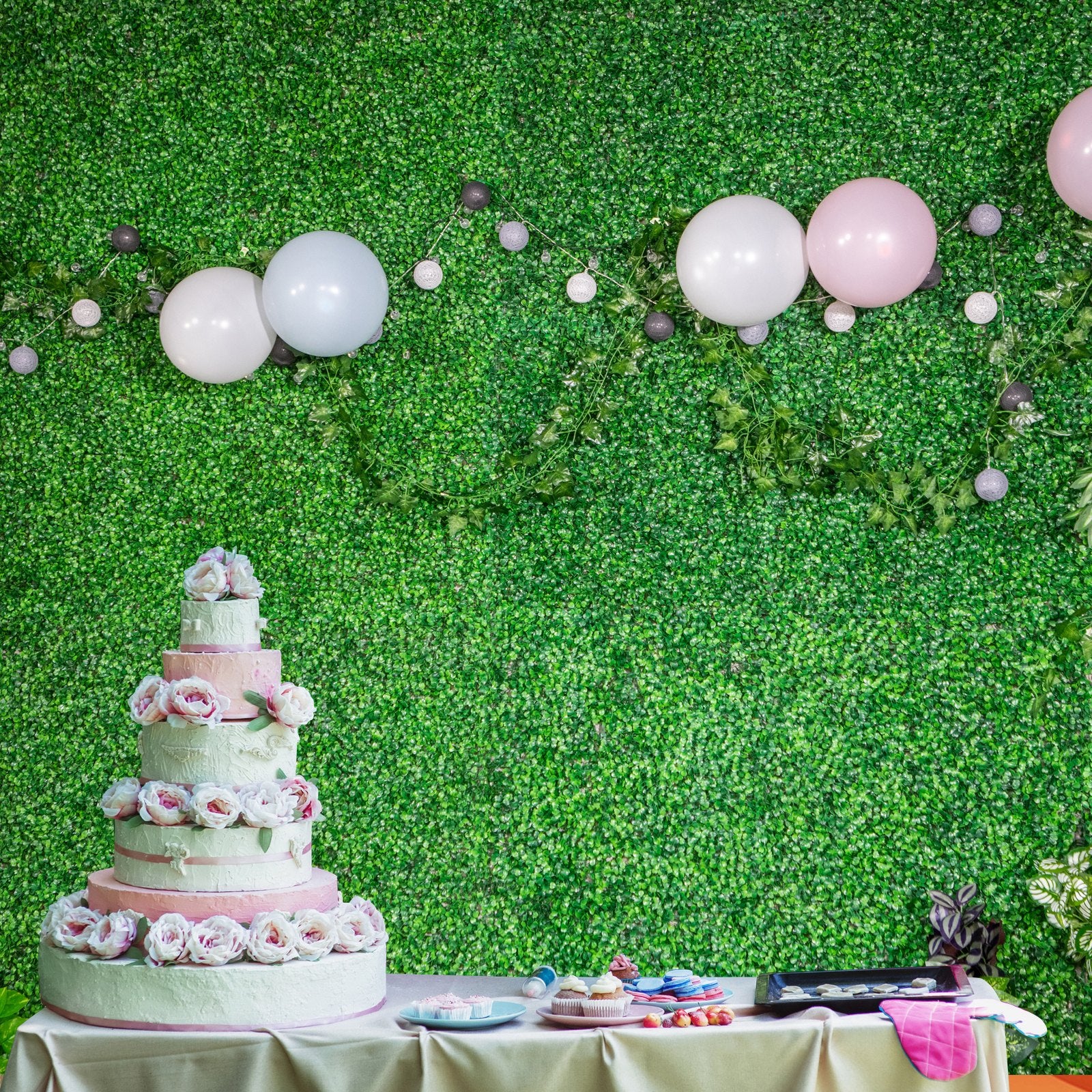 VEVOR 12PCS 10x10 inch Artificial Boxwood Panels, Boxwood Hedge Wall Mat,Artificial Grass Backdrop Wall, Privacy Hedge Screen UV Protected for Outdoor Indoor Garden Fence Backyard 8