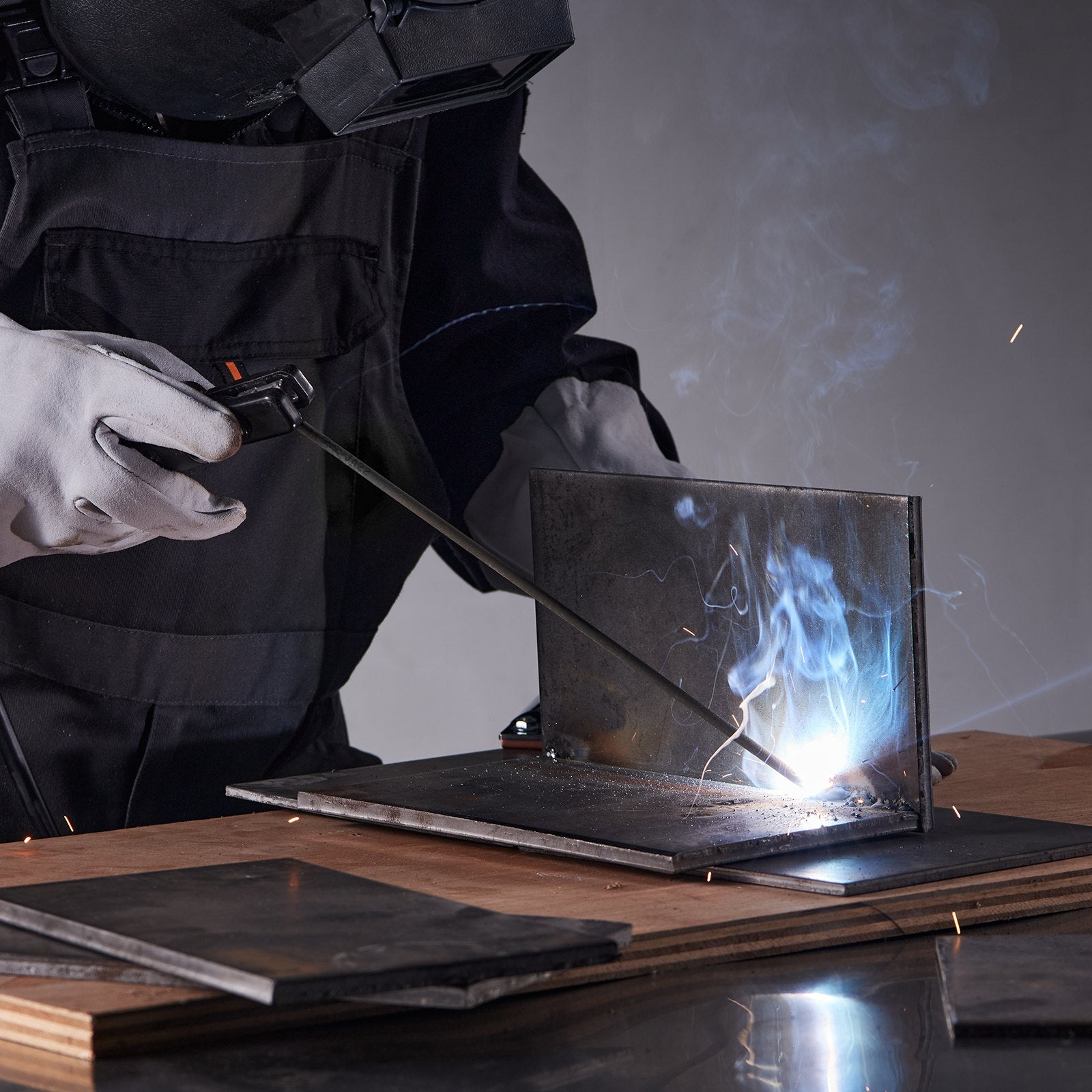 VEVOR TIG Welder 2-In-1 Welding Machine Lift MMA Stick Arc IGBT Hot Start LED 8